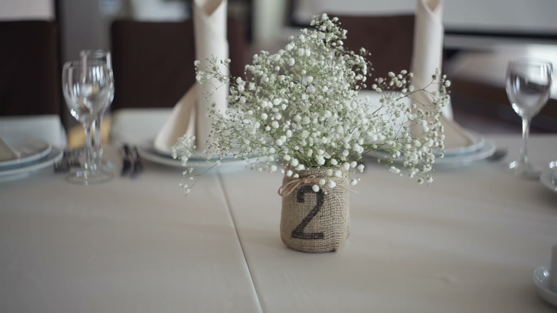 Decoraciones de boda en una mesa - ¡Clips y Vídeos HD de Gratis en Videezy!, image size:1920x1080
