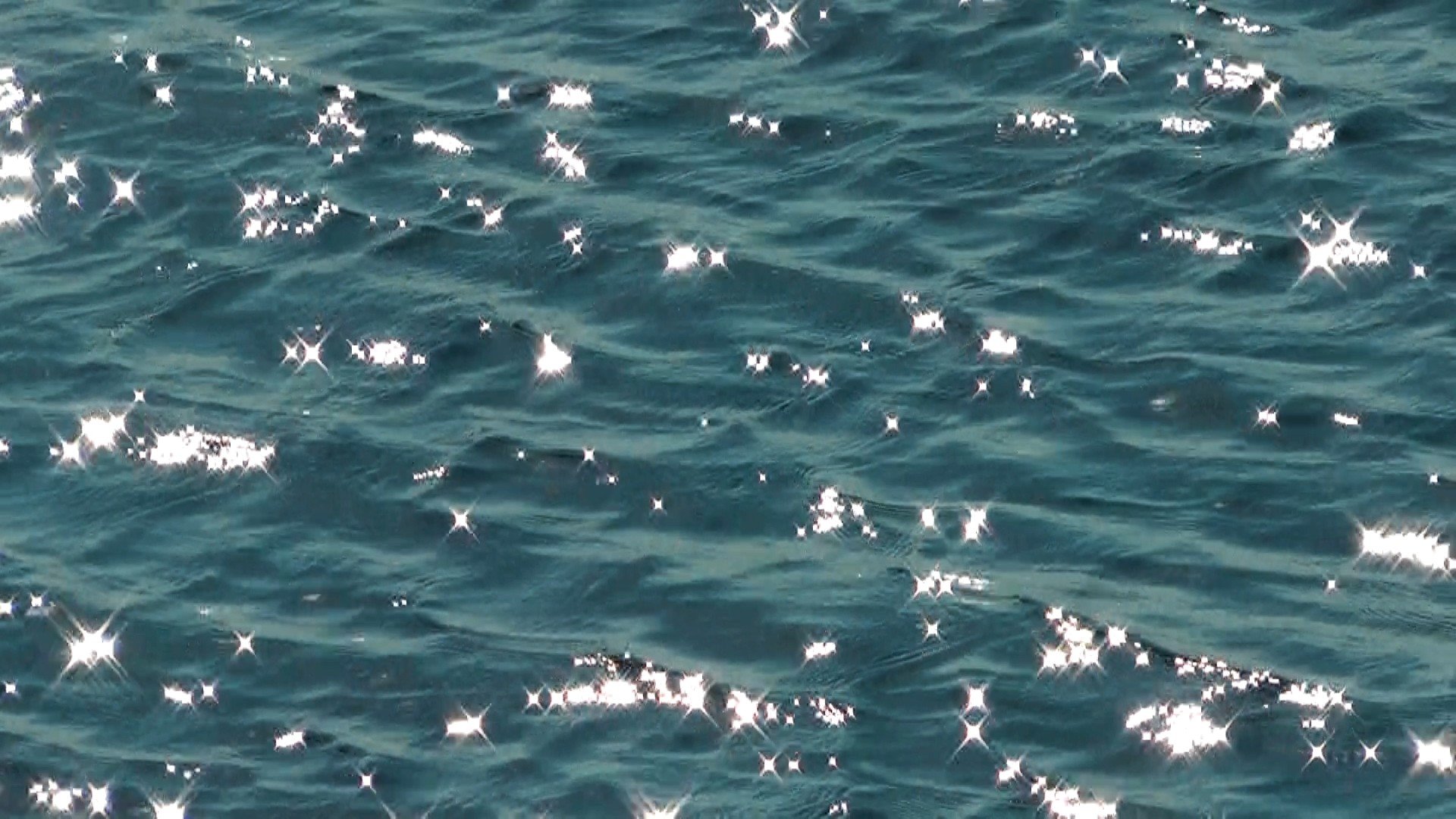 Turquoise Egeïsche Zee Met Het Sprankelende Oppervlak - Gratis  HD-videomateriaal bij Videezy!, image size:1920x1080