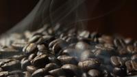 Grains de café torréfiés