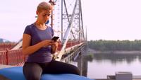 Sportive utilise l&#39;application sur mobile